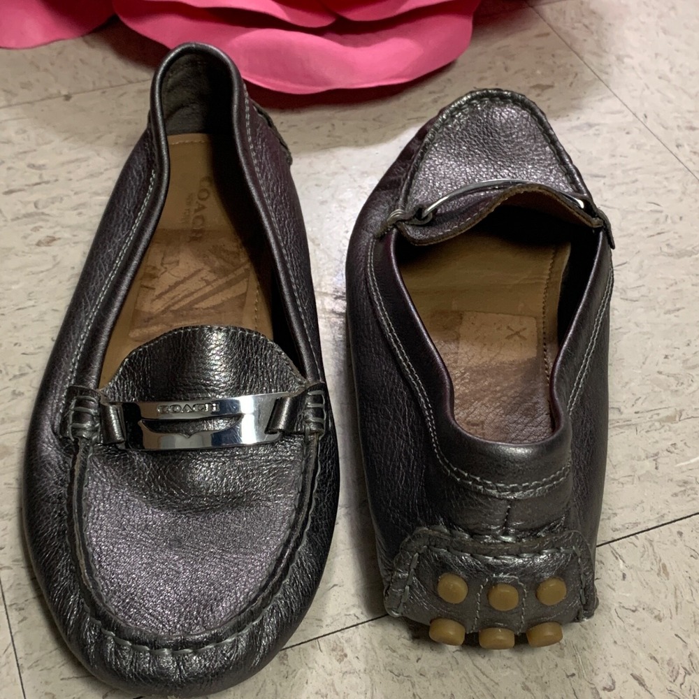 COACH Pewter NOLA Slip Ons Size 7B Moccasins Pebbled‎ Leather Driving Mocs Flats